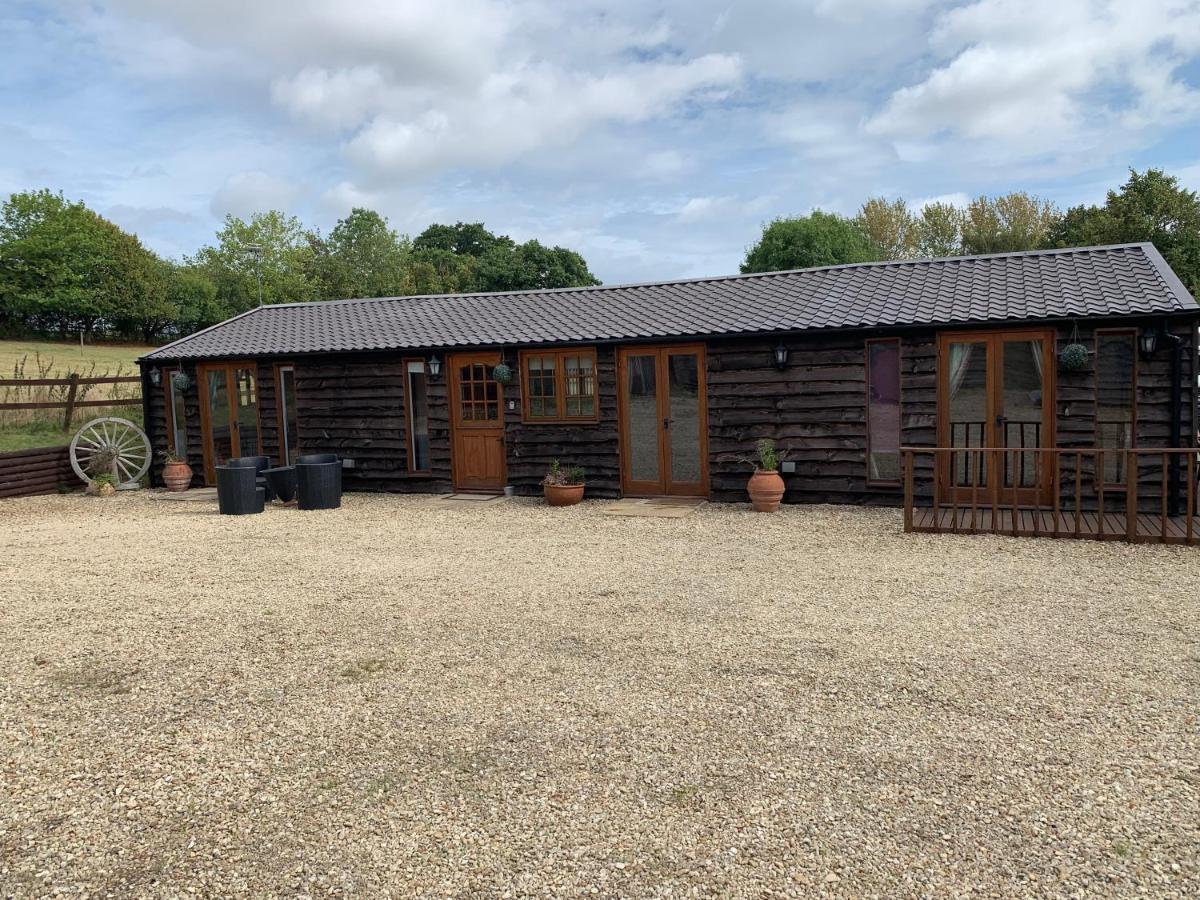 Stable Lodge 2 Bedrooms Horspath ภายนอก รูปภาพ