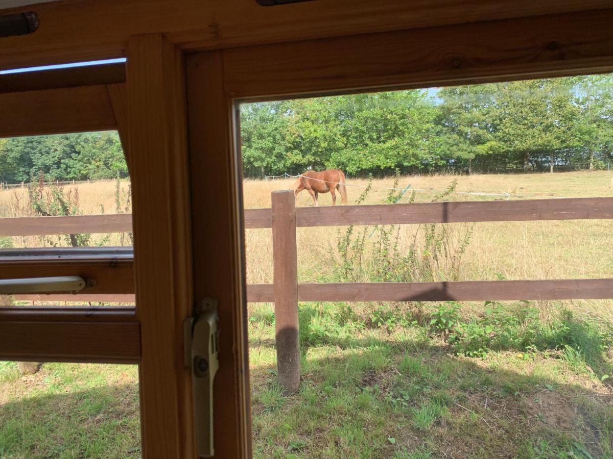 Stable Lodge 2 Bedrooms Horspath ภายนอก รูปภาพ